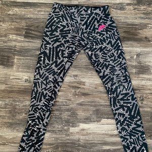 NIKE graphic Girls Leggings
